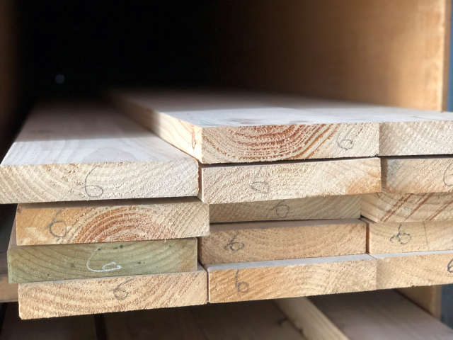 Pine Framing MGP10 / F7 240x45