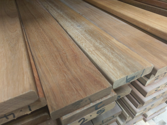 Spotted Gum Decking 135x19